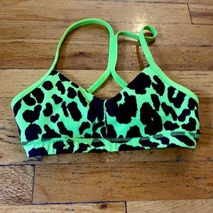 Fleo sports bra